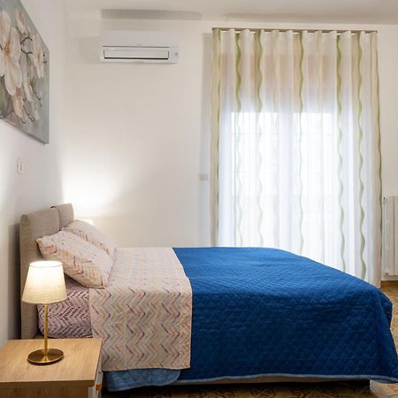 B&B Benvenuti Al Centro Caserte Extérieur photo